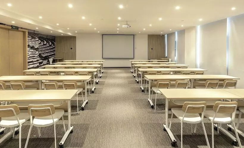 ホテル Ibis Zhengzhou Longhai Road