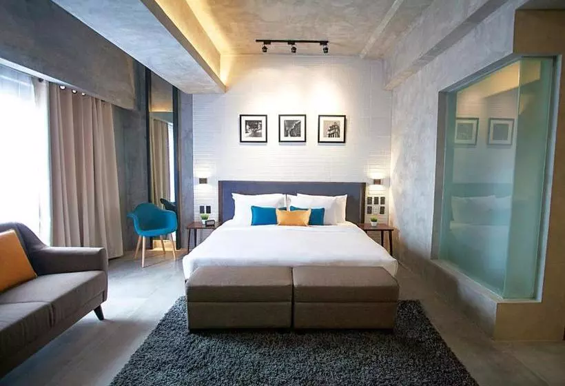 ホテル Upper Story Serviced Apartments