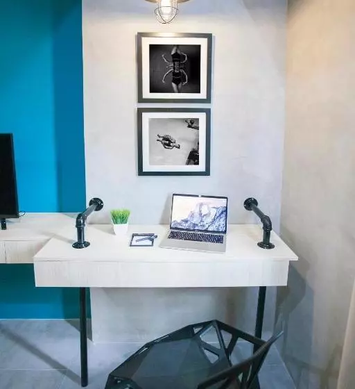 ホテル Upper Story Serviced Apartments