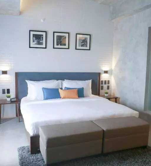 ホテル Upper Story Serviced Apartments