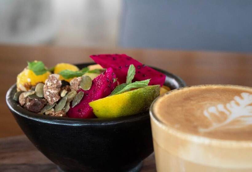 Bamba Capsule Hotel Hostel