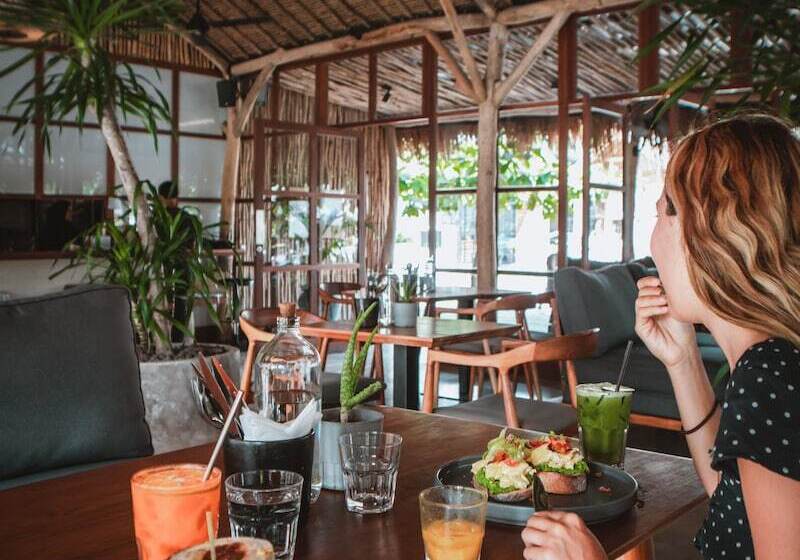 Bamba Capsule Hotel Hostel