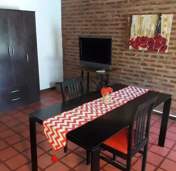 تختخواب و صبحانه Santa Rufina