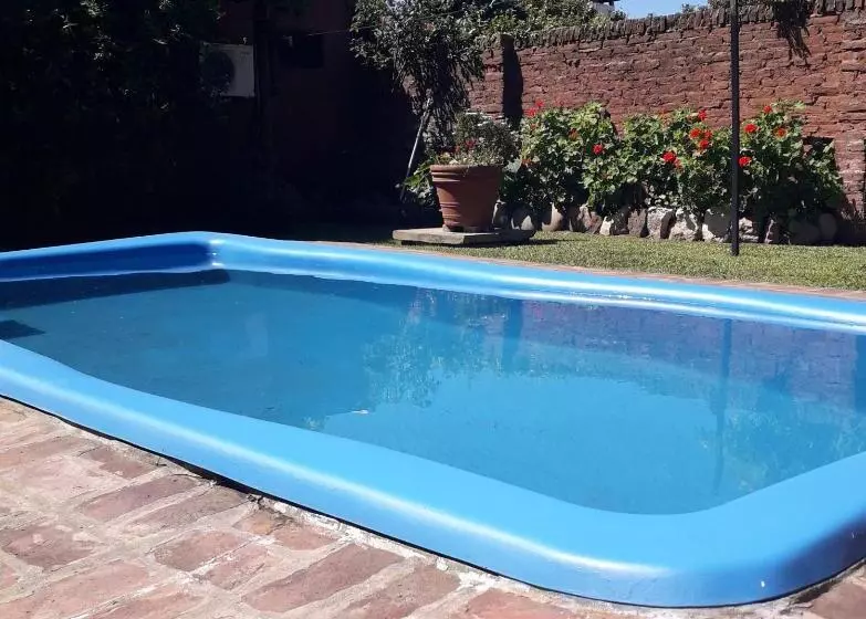تختخواب و صبحانه Santa Rufina