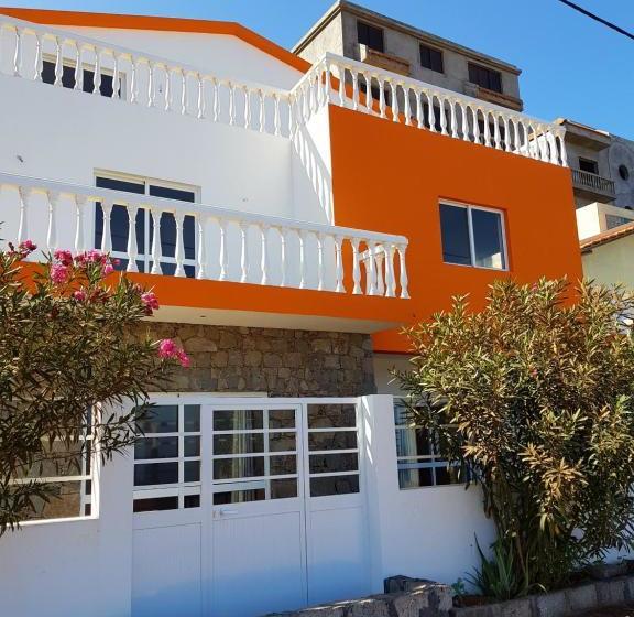 پانسیون Chez Jumpy