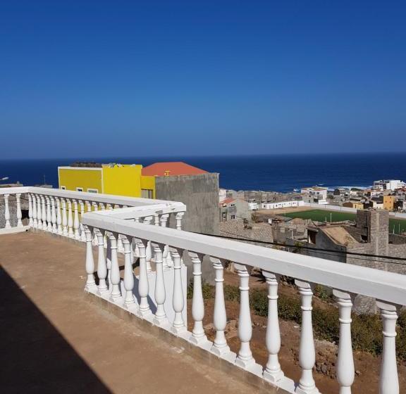 پانسیون Chez Jumpy