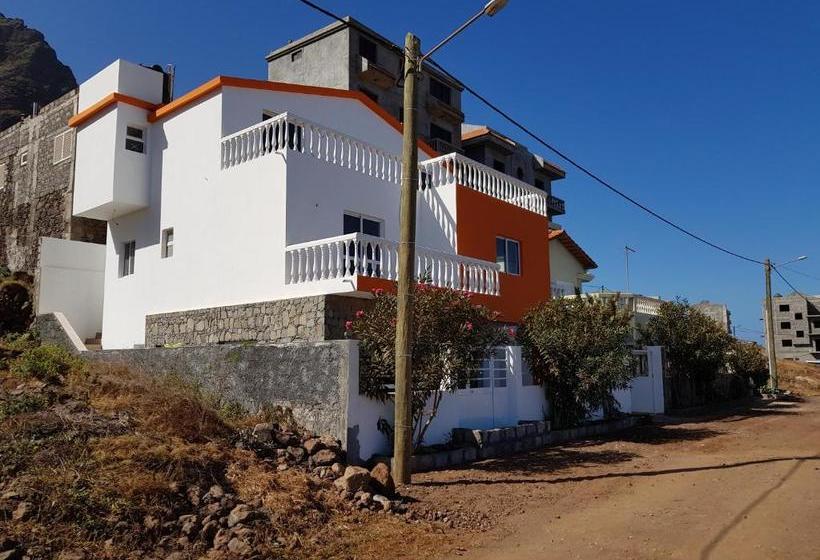 پانسیون Chez Jumpy