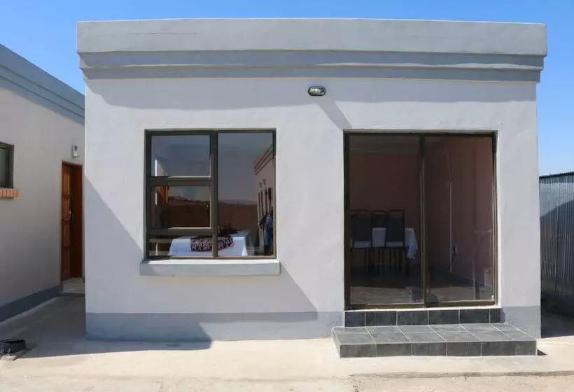 پانسیون Davilla Guest House