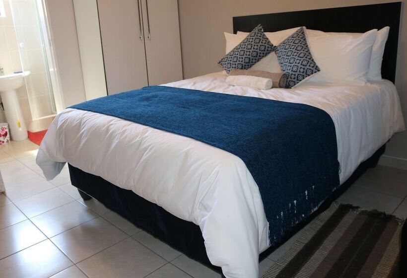 פנסיון Davilla Guest House