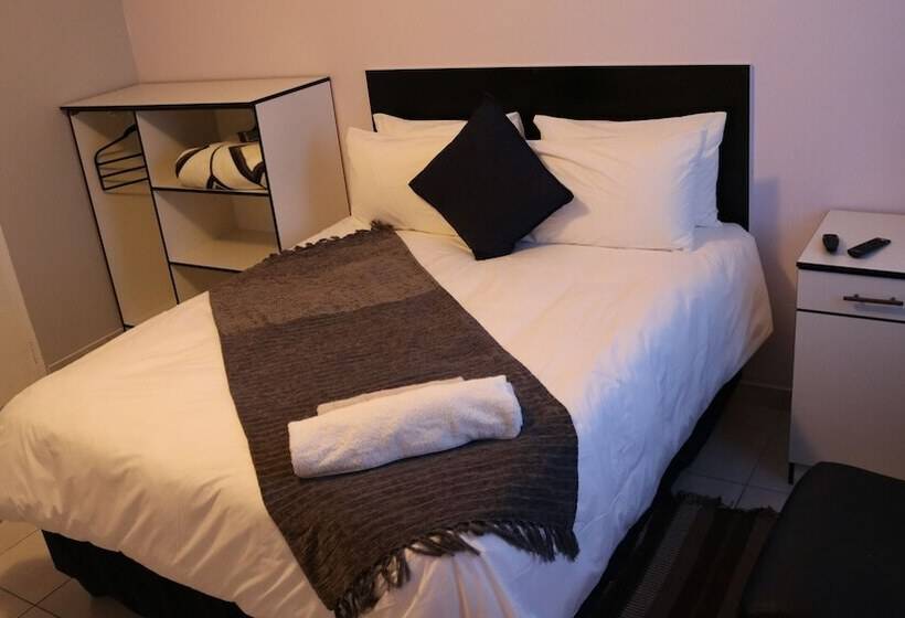 פנסיון Davilla Guest House