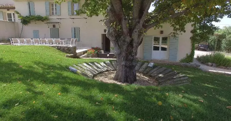 ペンション Domaine De La Font Des Pères   Teritoria