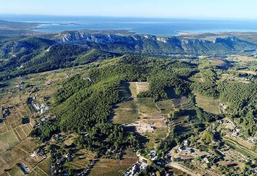 ペンション Domaine De La Font Des Pères   Teritoria