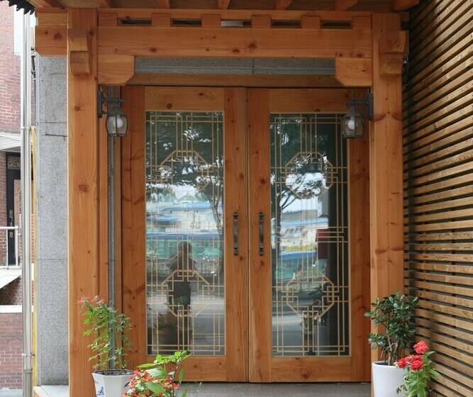 Pensió Wansangolgh Guest House