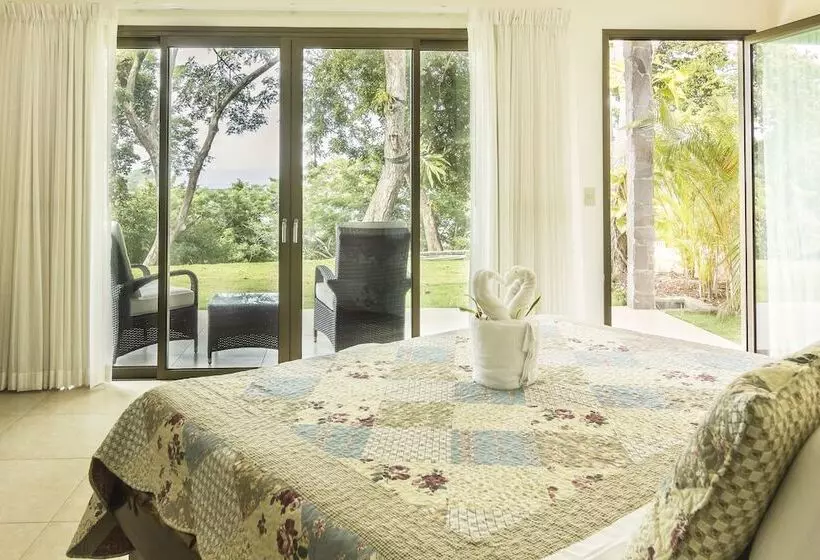 Hotelli Cocobolo Beach Boutique