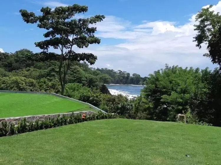 Hotelli Cocobolo Beach Boutique