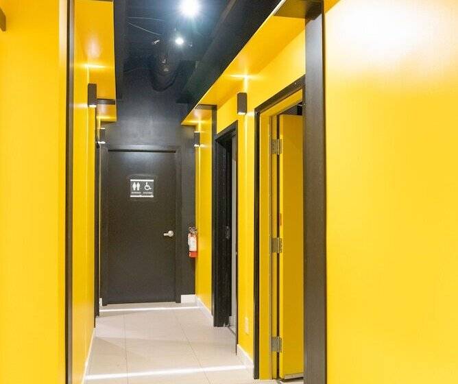 Kapselhotel Panda Pod