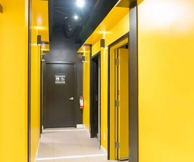 Kapselihotelli Panda Pod