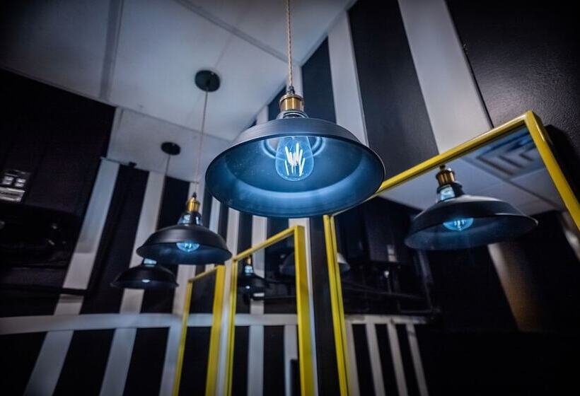 Kapselhotel Panda Pod