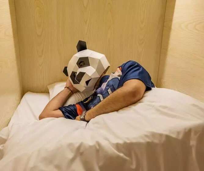 Kapselihotelli Panda Pod