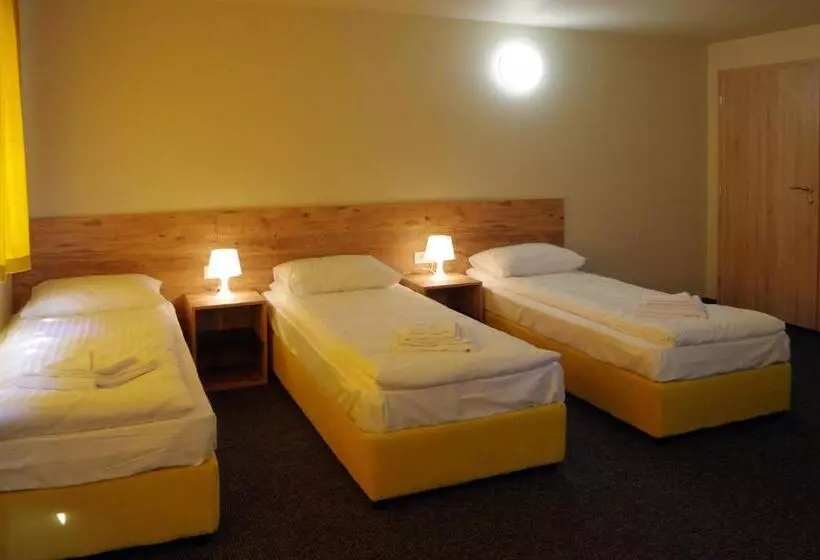 ペンション стаи за гости централ фамилни стаи & апартаменти