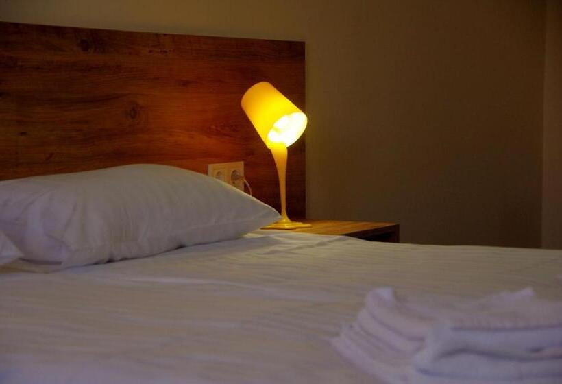 بنسيون стаи за гости централ фамилни стаи & апартаменти