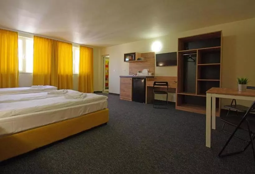 ペンション стаи за гости централ фамилни стаи & апартаменти