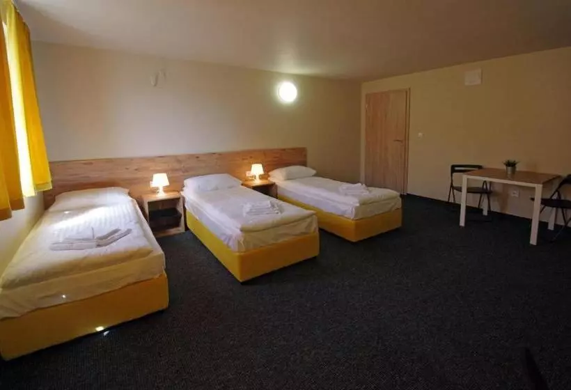 ペンション стаи за гости централ фамилни стаи & апартаменти