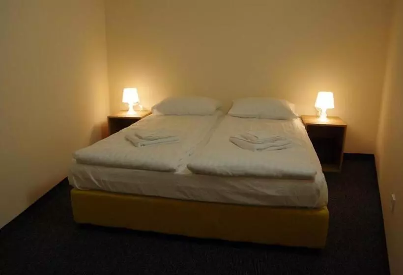 ペンション стаи за гости централ фамилни стаи & апартаменти