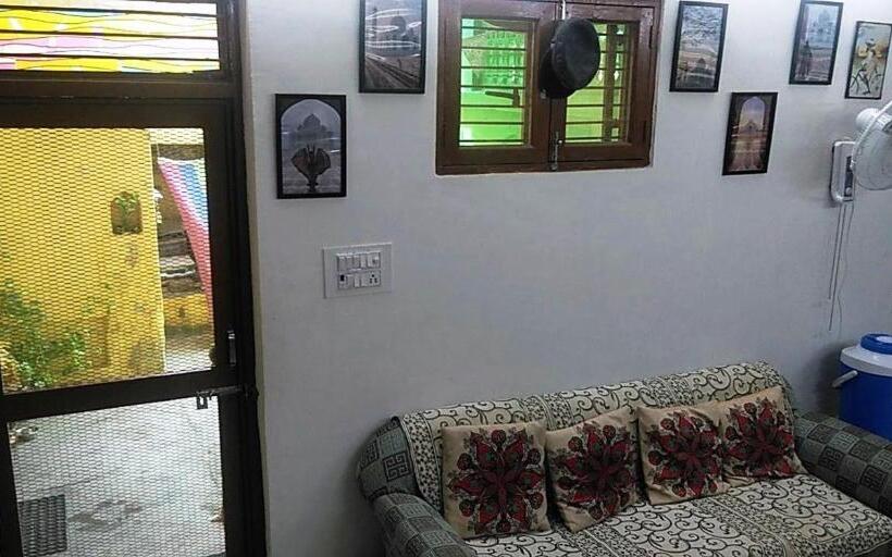 هاستل Zigzag Homestay