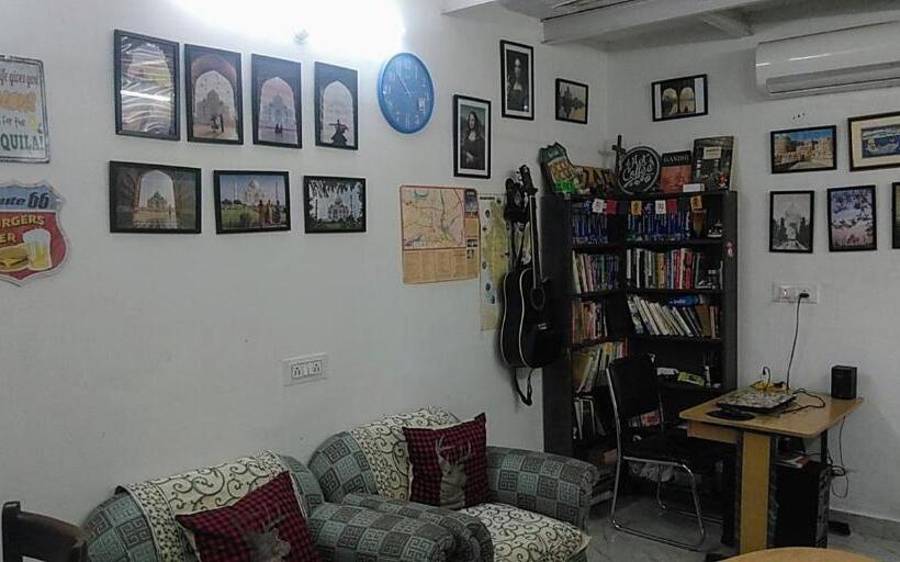 هاستل Zigzag Homestay