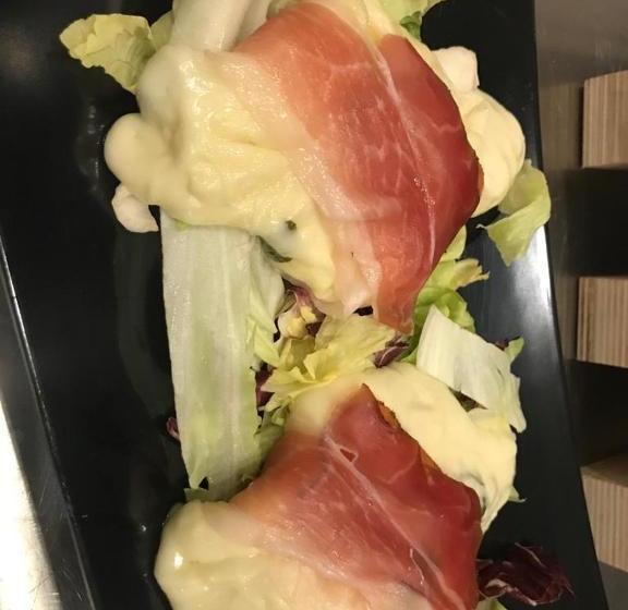 Bed and Breakfast Momoi