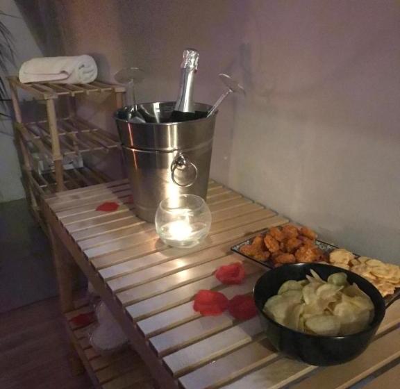 Bed and Breakfast Momoi