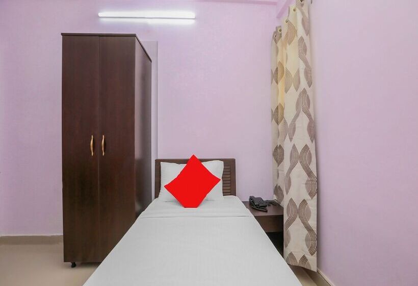 Bed and Breakfast Oyo 18600 Krish Lakeside Comforts