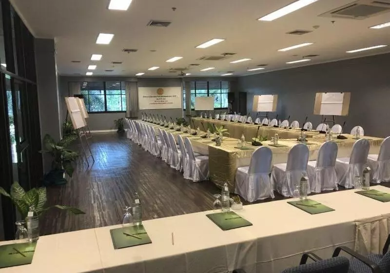 Eco Hotel By Thammasat