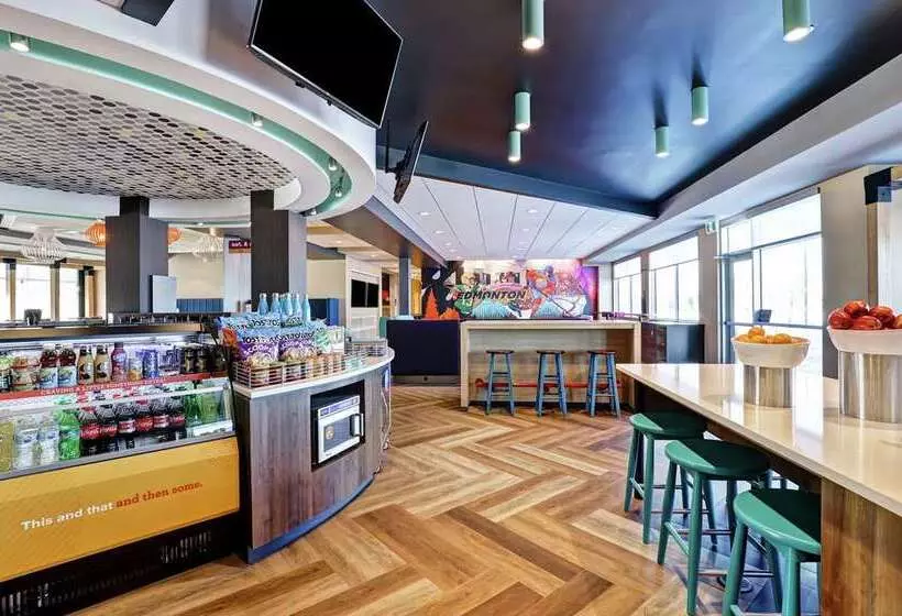 Hotelli Tru By Hilton Edmonton Windermere