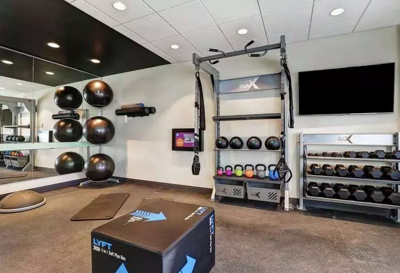 Hotelli Tru By Hilton Edmonton Windermere