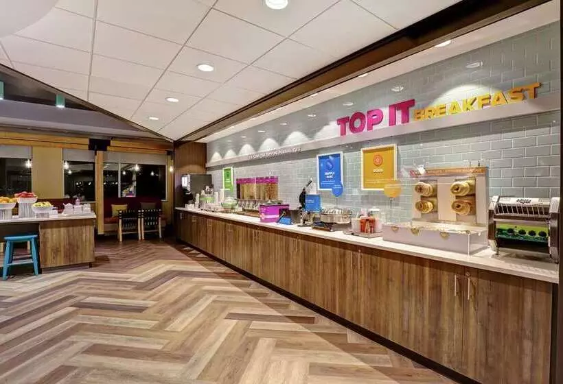 Hotelli Tru By Hilton Edmonton Windermere