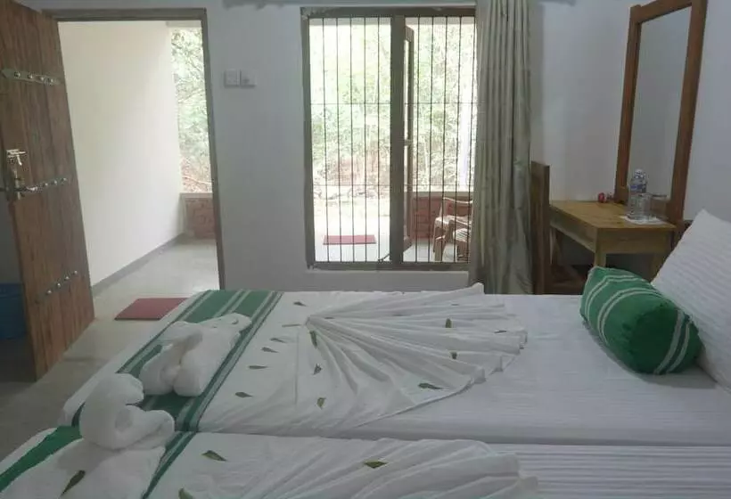 پانسیون Kadulla Villa
