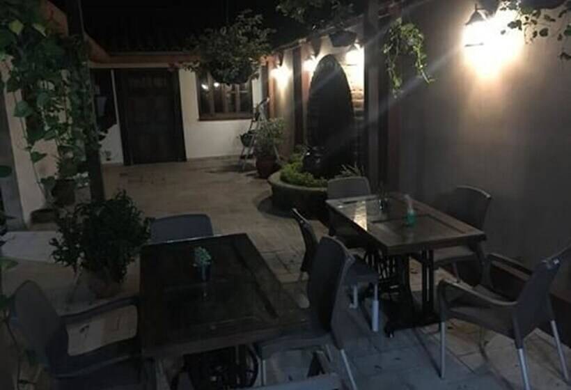 پانسیون Hostal Tía Mema