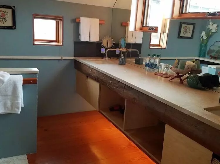 Retkeilymaja The Inn At Newport Ranch