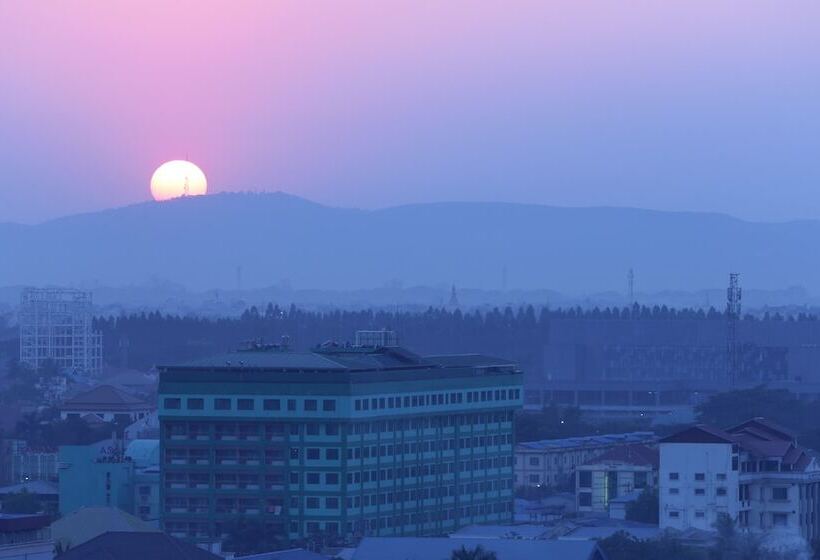 Ritz Grand Hotel Mandalay