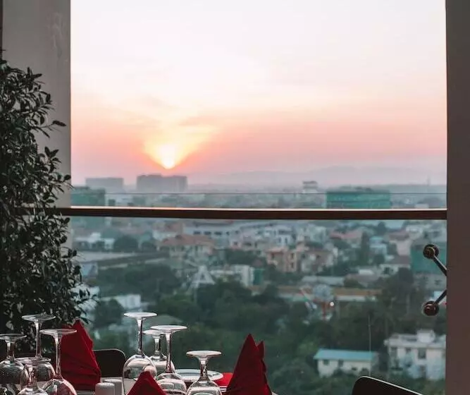 Ritz Grand Hotel Mandalay