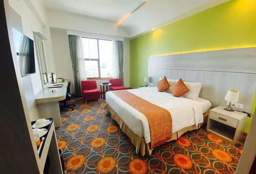 Ritz Grand Hotel Mandalay