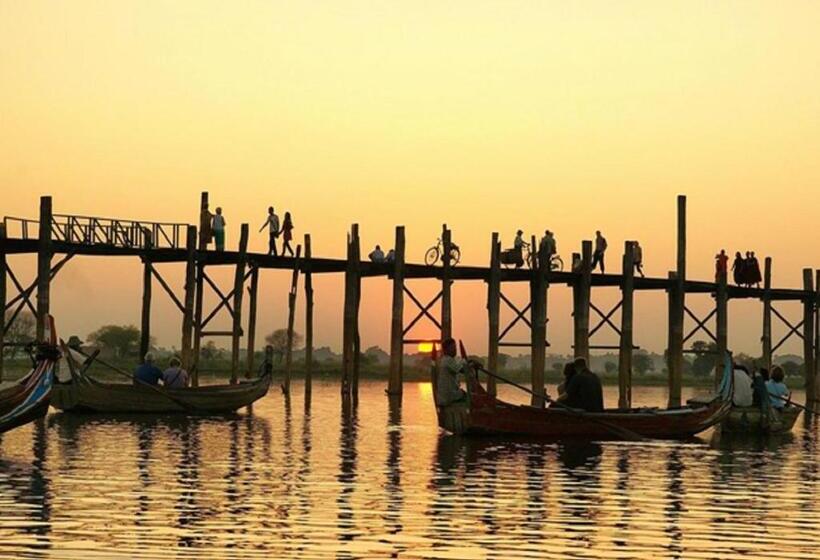 Ritz Grand Hotel Mandalay