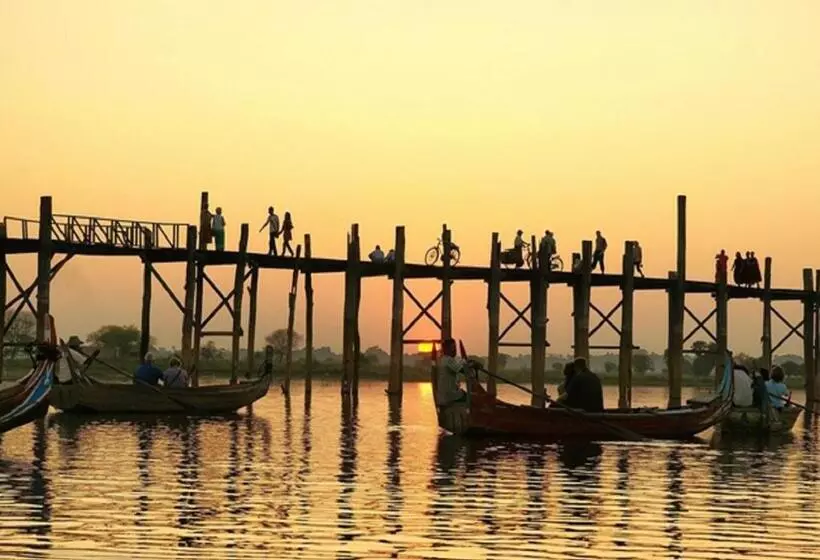 Ritz Grand Hotel Mandalay