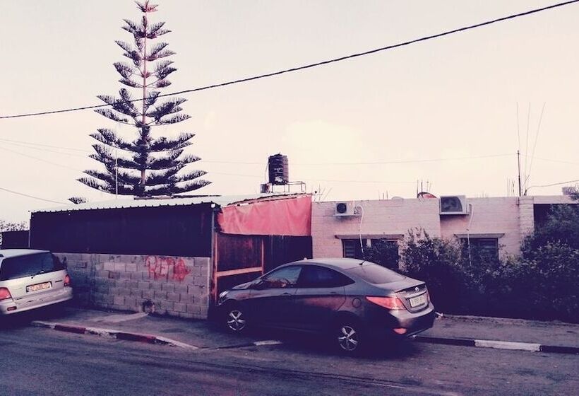 پانسیون Aman Hostel