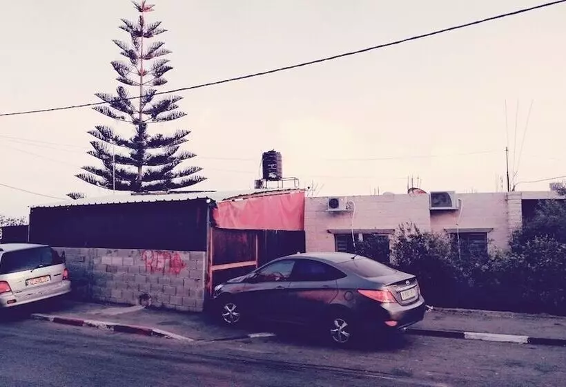 پانسیون Aman Hostel