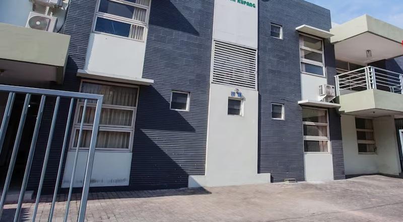 פנסיון Dukuh Kupang Residence Mitra Reddoorz