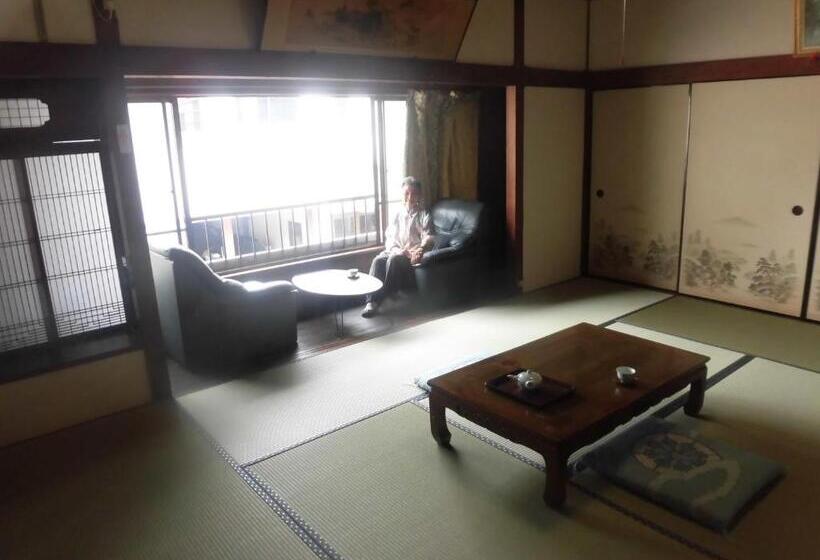 פנסיון Share House Amigos