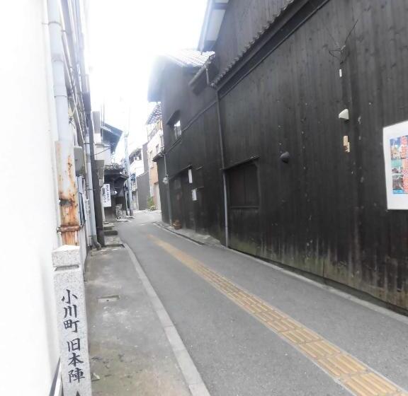 פנסיון Share House Amigos